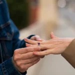 【彼氏が既婚者かもしれない】既婚者だった場合の対象法と見分け方